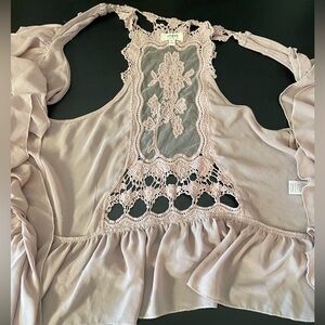 Umgee M/L vest in tan